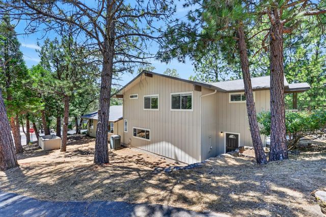 12096 Poplar Rd, Auburn, CA 95602