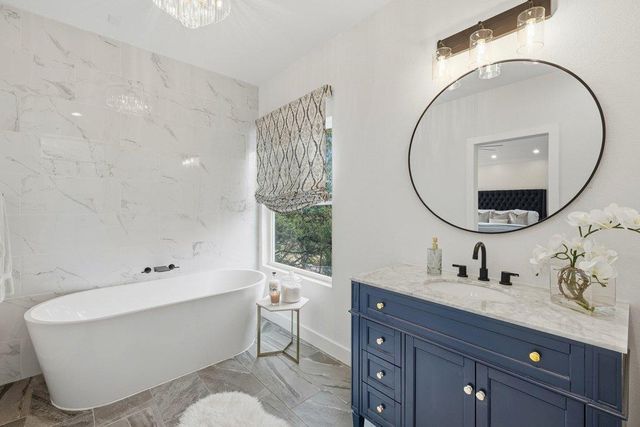 1904 Lakeway BLVD, Lakeway, TX 78734