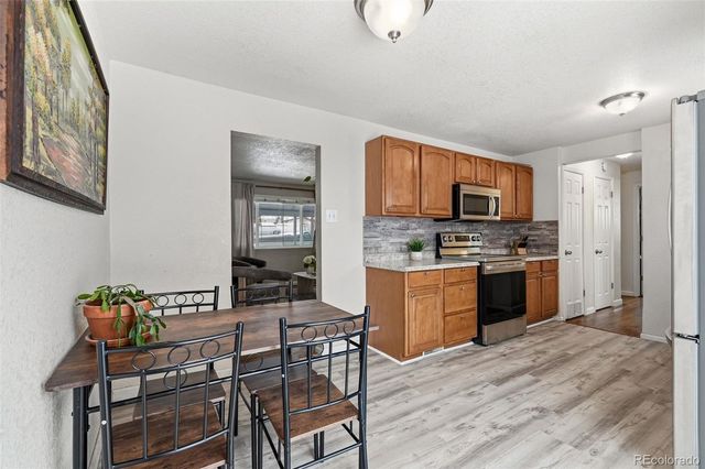 10045 W 8th Place, Lakewood, CO 80215