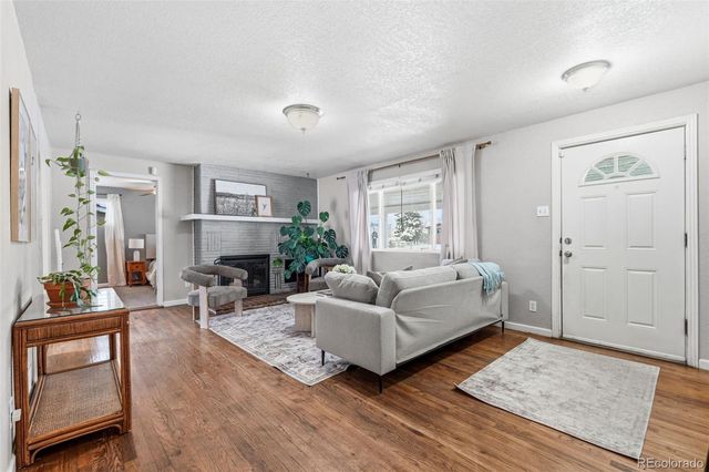 10045 W 8th Place, Lakewood, CO 80215