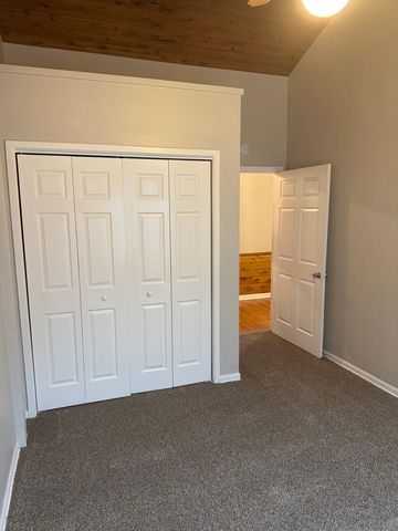 5125 W 101st Street, Oak Lawn, IL 60453