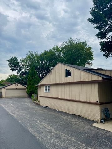 5125 W 101st Street, Oak Lawn, IL 60453