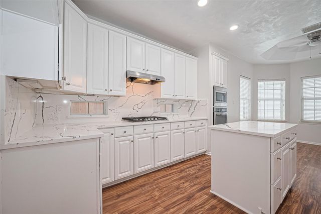 2927 Cambry Crossing Court, Katy, TX 77494