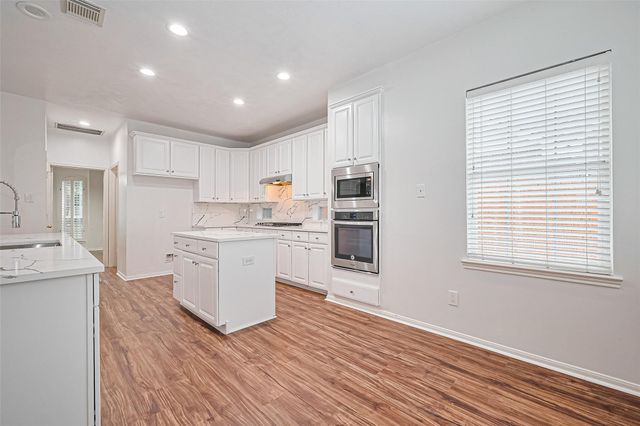 2927 Cambry Crossing Court, Katy, TX 77494