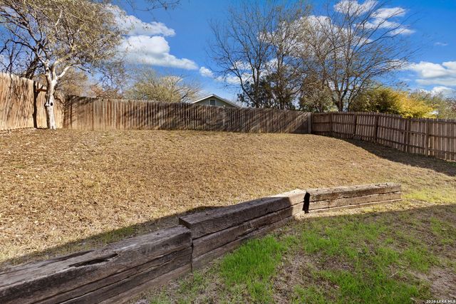 9807 SUGARLOAF DR, San Antonio, TX 78245