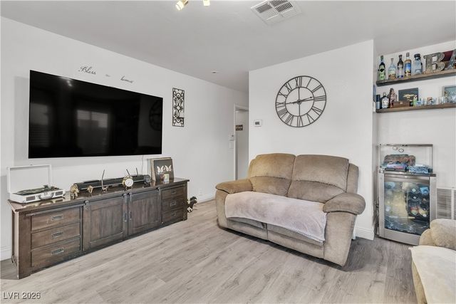 1923 Casa Verde Drive, North Las Vegas, NV 89031