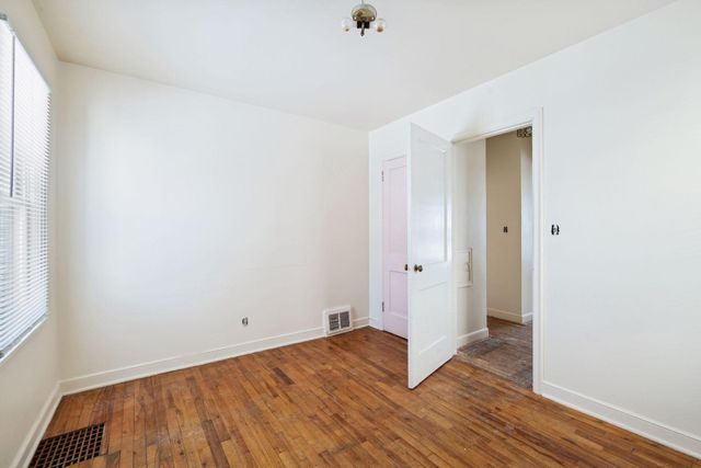 5449 30th Avenue S, Minneapolis, MN 55417