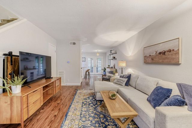 1912 Lightsey RD 6, Austin, TX 78704