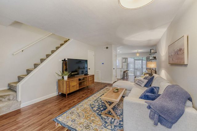 1912 Lightsey RD 6, Austin, TX 78704