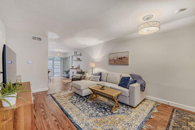 1912 Lightsey RD 6, Austin, TX 78704