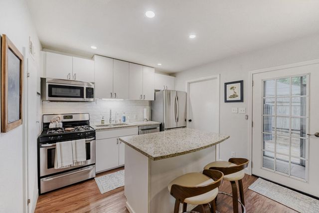 1912 Lightsey RD 6, Austin, TX 78704