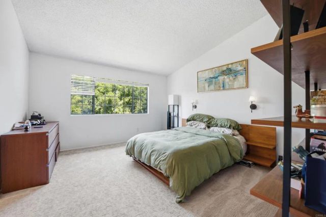 2815 New Castle Way, Carlsbad, CA 92010