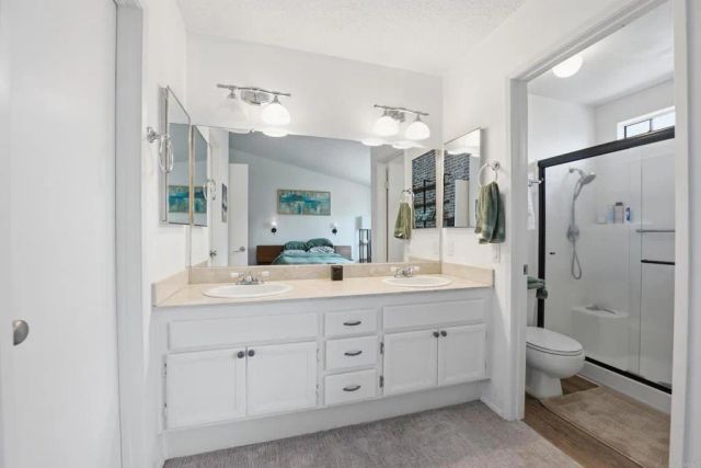 2815 New Castle Way, Carlsbad, CA 92010