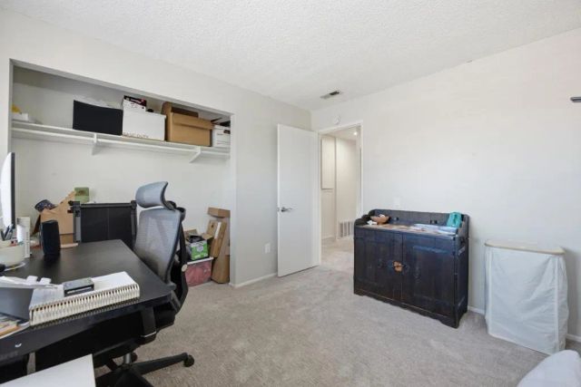 2815 New Castle Way, Carlsbad, CA 92010