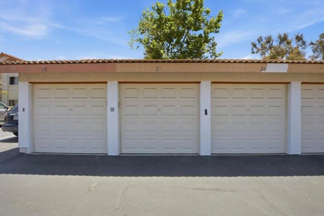 2815 New Castle Way, Carlsbad, CA 92010