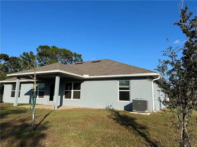 1391 Seahouse Street, Sebastian, FL 32958