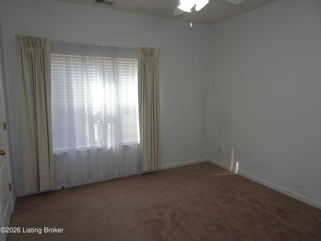 9106 Hawthorne Pointe Dr UNIT 102, Louisville, KY 40272