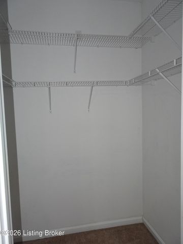 9106 Hawthorne Pointe Dr UNIT 102, Louisville, KY 40272