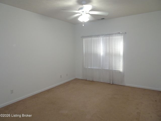 9106 Hawthorne Pointe Dr UNIT 102, Louisville, KY 40272