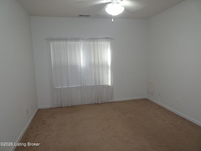 9106 Hawthorne Pointe Dr UNIT 102, Louisville, KY 40272