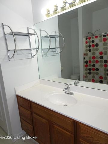 9106 Hawthorne Pointe Dr UNIT 102, Louisville, KY 40272