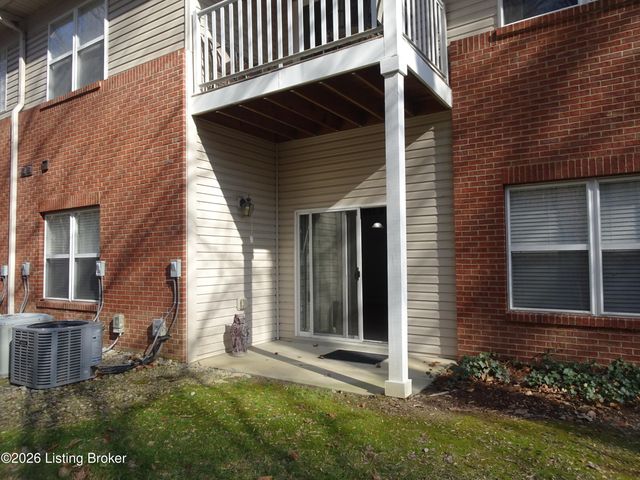 9106 Hawthorne Pointe Dr UNIT 102, Louisville, KY 40272