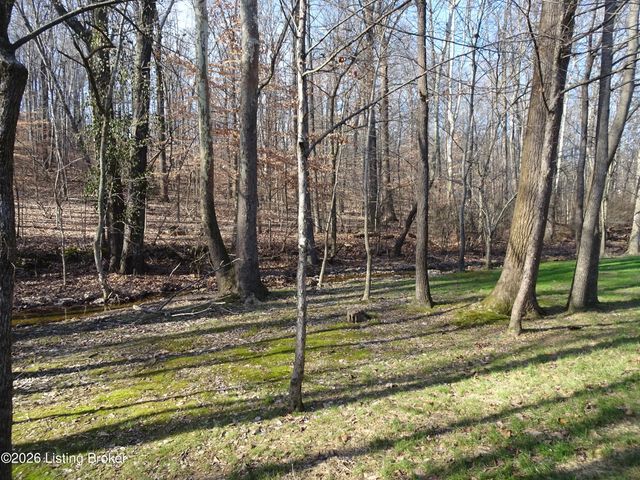 9106 Hawthorne Pointe Dr UNIT 102, Louisville, KY 40272