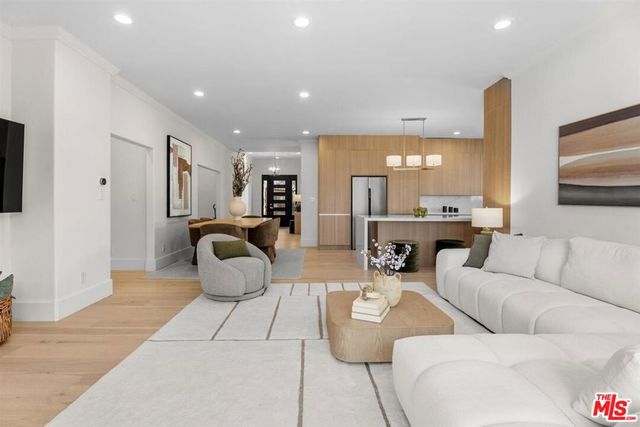 5845 W 74th Street, Los Angeles, CA 90045