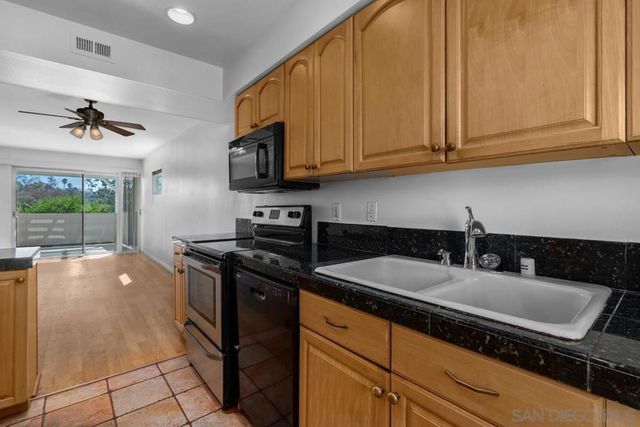 5710 Ferber St, San Diego, CA 92122