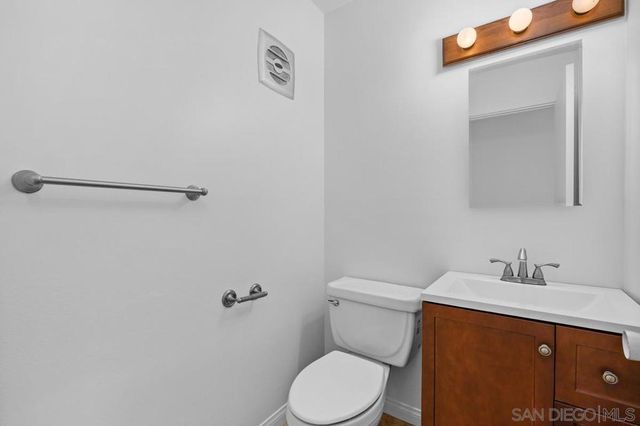 5710 Ferber St, San Diego, CA 92122