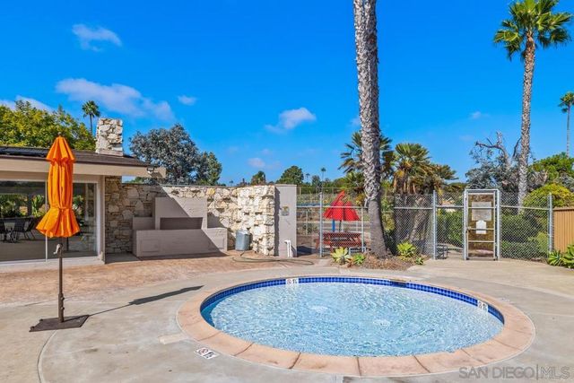 5710 Ferber St, San Diego, CA 92122