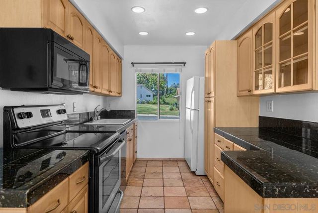 5710 Ferber St, San Diego, CA 92122