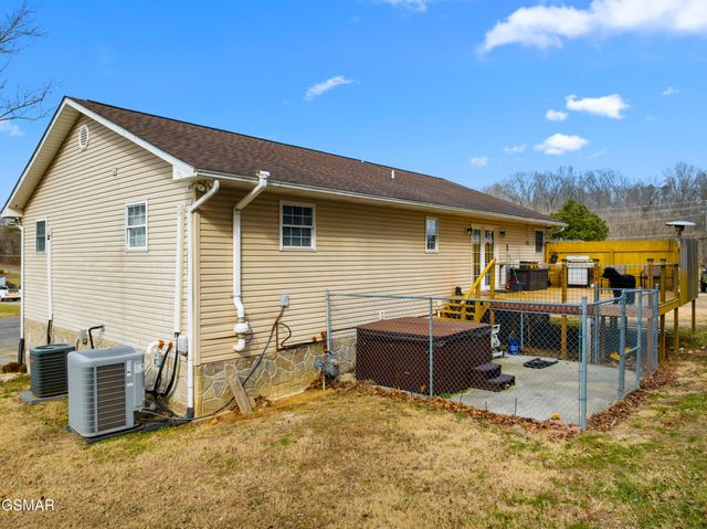 1210 Green Acres Drive, Newport, TN 37821