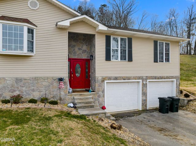 1210 Green Acres Drive, Newport, TN 37821