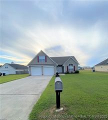 376 Tennessee Walker Drive, Raeford, NC 28376