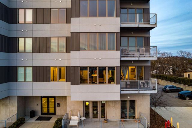 411 Fairpoint Street 202, Chattanooga, TN 37405