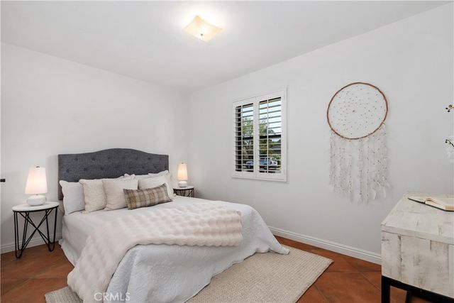 986 Post Road, Costa Mesa, CA 92626