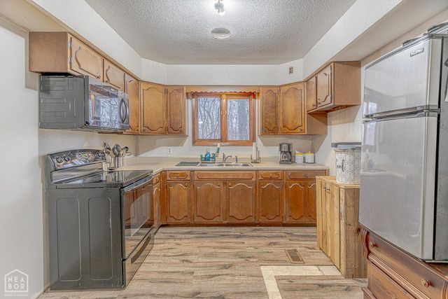 10 Dogwood Trl, Williford, AR 72482