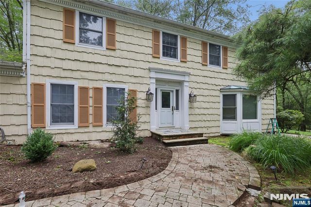 1 Frasco Lane, Norwood, NJ 07648