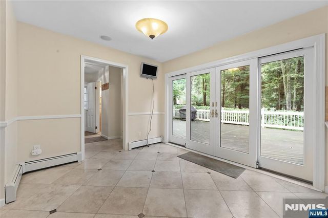1 Frasco Lane, Norwood, NJ 07648