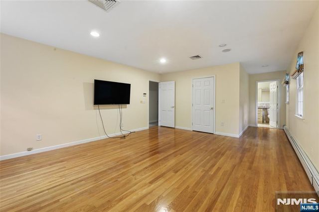 1 Frasco Lane, Norwood, NJ 07648