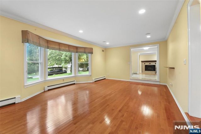 1 Frasco Lane, Norwood, NJ 07648
