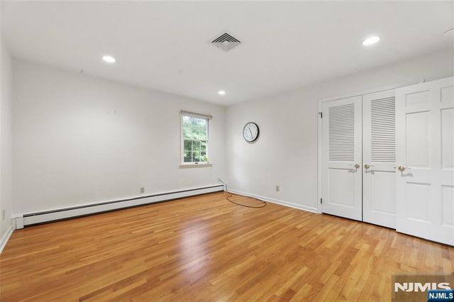 1 Frasco Lane, Norwood, NJ 07648