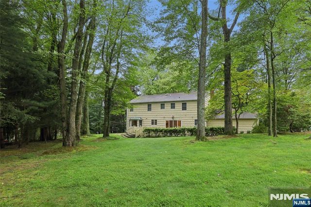 1 Frasco Lane, Norwood, NJ 07648