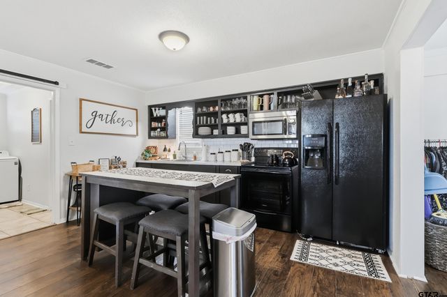 1775 CR 1342, Pittsburg, TX 75686