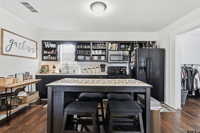 1775 CR 1342, Pittsburg, TX 75686