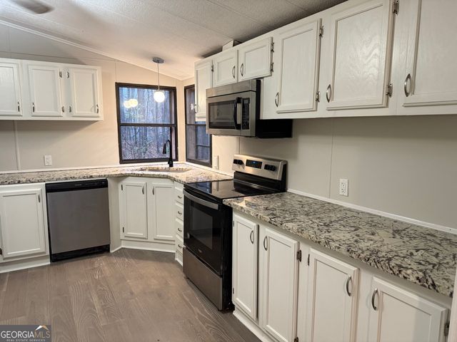7 Poole Lane, Talking Rock, GA 30175