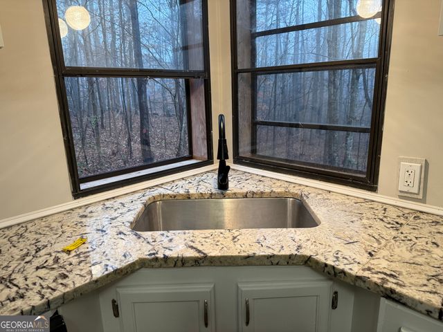 7 Poole Lane, Talking Rock, GA 30175