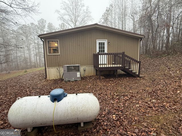 7 Poole Lane, Talking Rock, GA 30175