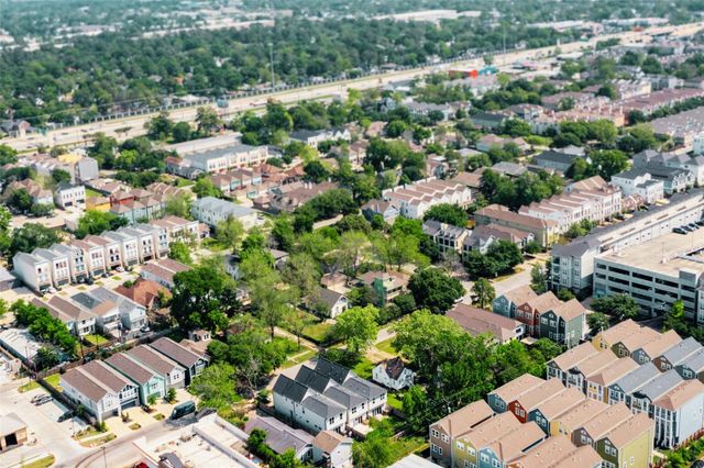 620 W 25th Street, Houston, TX 77008